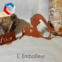 Le lutin emballeur en acier Corten