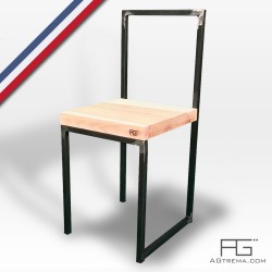 Chaise Vales / AGtrema en acier brut et bois massif.Assise disponible en Frêne-olivier, Noyer ou Erable.