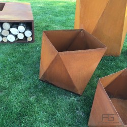 Bac à fleur acier corten petit model